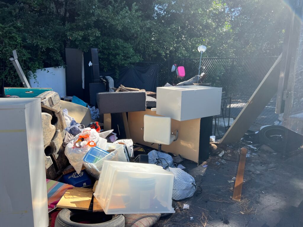 eviction trash removal